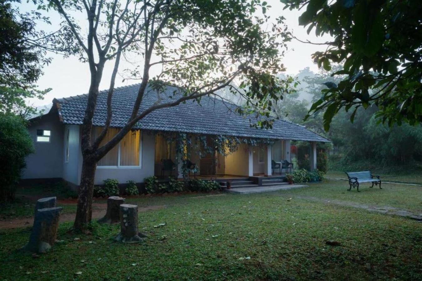 Abad Brookside Wayanad Hotel Vythiri Eksteriør billede