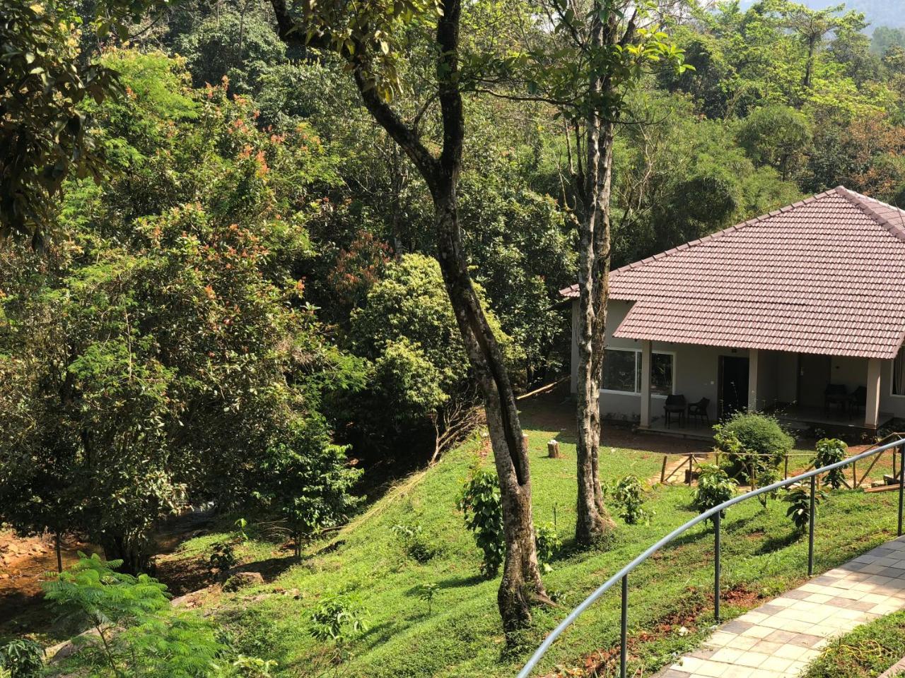Abad Brookside Wayanad Hotel Vythiri Eksteriør billede