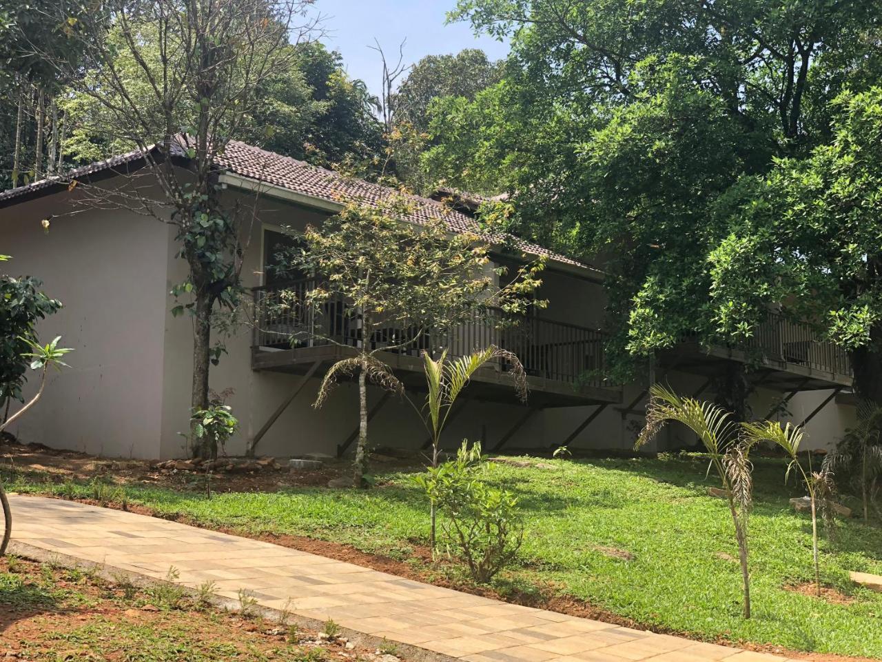 Abad Brookside Wayanad Hotel Vythiri Eksteriør billede