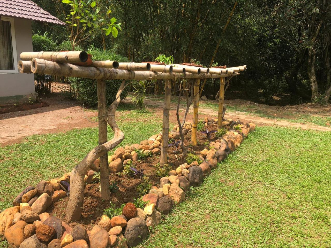 Abad Brookside Wayanad Hotel Vythiri Eksteriør billede